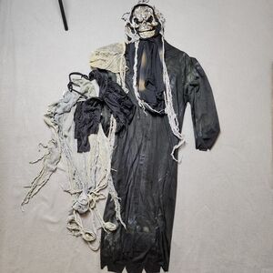 Skeleton Zombie Scary Halloween Costume (size L 8-10)